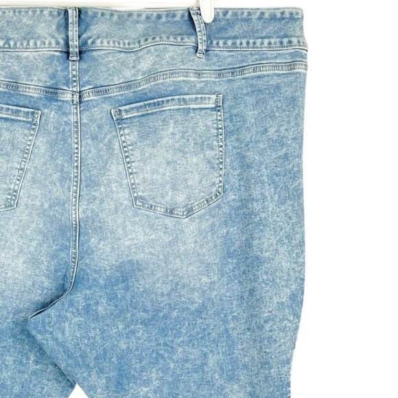 NWOT Torrid Women's Super Soft Denim Jegging Size 30S Light Wash Stretch Raw Hem - Picture 6 of 12